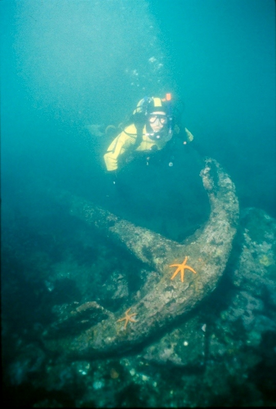 A UASBC diver next to the anchor of the Fanny
